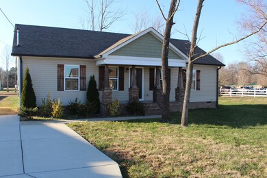 510 Skinner Flat Rd, Manchester, TN 37355 - photo 2
