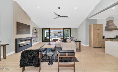 12075 N 76th Ct-large-007-009-12075 N 76