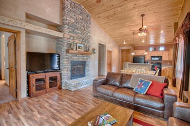 670 Spirea Lane