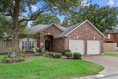 7011 Brook Run Ln, Houston, TX 77040 - photo 3