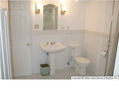 unlisted-address, Staten Island, NY 10306 - photo 6