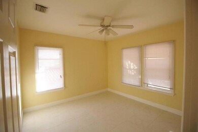 505 36th St unit Upper, West Palm Beach, FL 33407 - photo 4