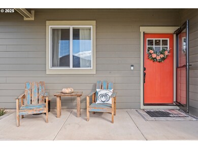 479 SE Leisek Way, Madras, OR 97741 - photo 2