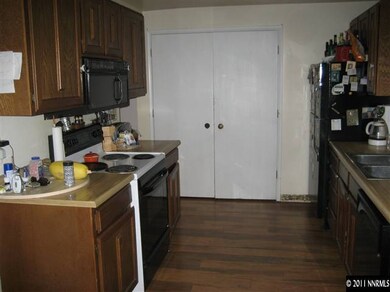 3037 Cloverdale Dr, Sparks, NV 89434 - photo 3