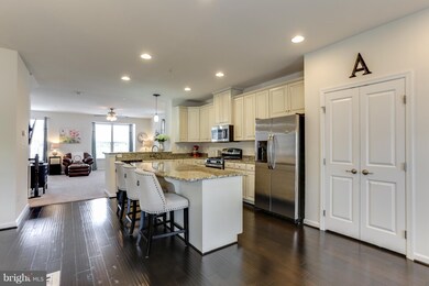 910 Magnolia Blossom Ct, Sykesville, MD 21784 - photo 3