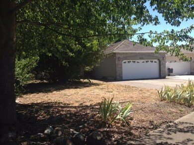 935 Amanda Way unit 5, Central Point, OR 97502 - photo 3