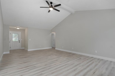 1436 W Whiteside St-14
