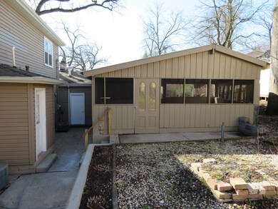 307 Hiawatha Dr, Lake In the Hills, IL 60156 - photo 7