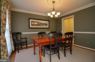 15488 Waters Creek Dr, Centreville, VA 20120 - photo 4