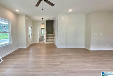 1014 E Unali Townes Loop, Leeds, AL 35094 - photo 4