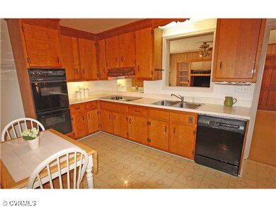 Kitchen - Kitchen with lots of cabinet space, doub
