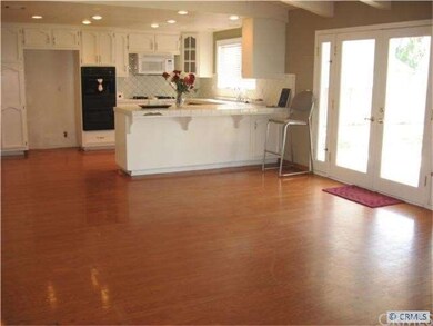 Look at this exquisite hardwood flooring in the fa