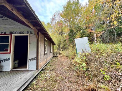 4320 Hall Stream Rd, Pittsburg, NH 03592 - photo 3