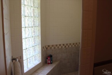 2520 Franciscan Dr, Pensacola, FL 32526 - photo 7