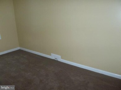 2516 E Monument St, Baltimore, MD 21205 - photo 2