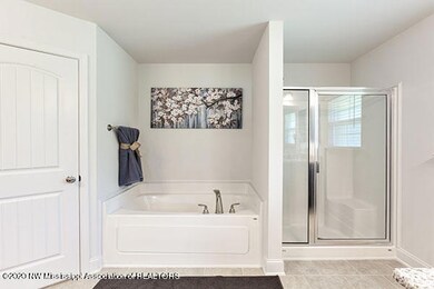 128ErlePhillipsMstBath (1)