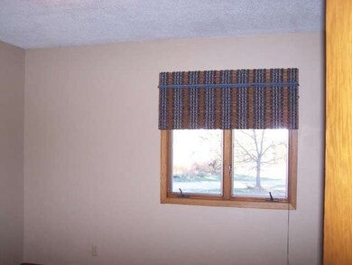 15321 W North River Rd, North Platte, NE 69101 - photo 6