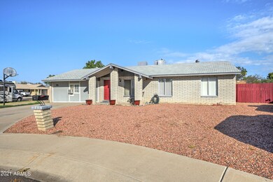 9837 N 37th Dr-3
