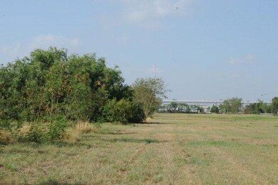 410 E Ferguson Ave, Pharr, TX 78577 - photo 3