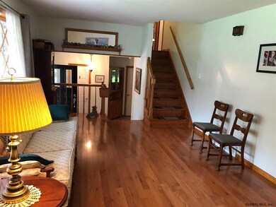 738 Huntingdon Dr, Schenectady, NY 12309 - photo 7