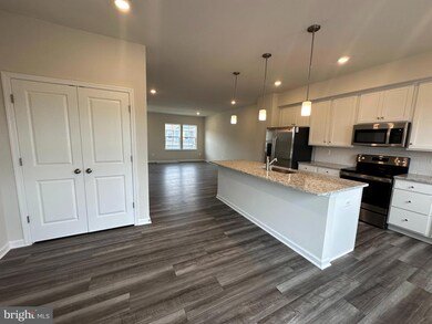 169 Swan Field Ave, Ranson, WV - photo 4