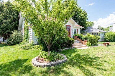 914 N Mcaree Rd, Waukegan, IL 60085 - photo 3