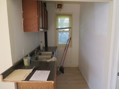 50 Balis St unit 52, Springfield, MA 01109 - photo 7