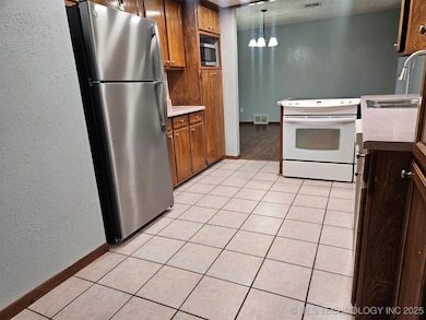 1924 9th Ave NW, Ardmore, OK 73401 - photo 5