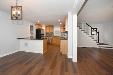 453 Maple Ave unit NYS, Saratoga Springs, NY 12866 - photo 4