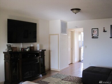 973 SW 20th St, Chehalis, WA 98532 - photo 3