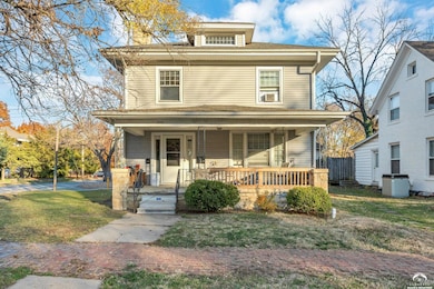 1500 SW Mulvane St, Topeka, KS 66604 - photo 2