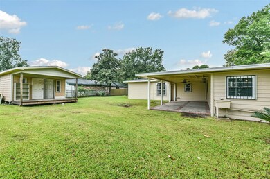 7130 Bauman Rd, Houston, TX 77022 - photo 4