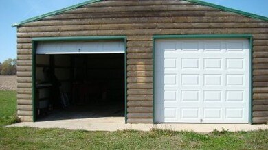 N7725 8th Ave, New Lisbon, WI 53950 - photo 4