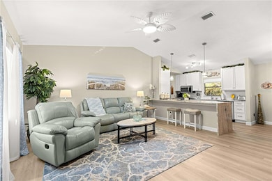 1155 E Bismark St, Hernando, FL 34442 - photo 3