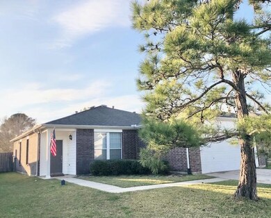 3112 Centennial Village Dr, Pearland, TX 77584 - photo 2