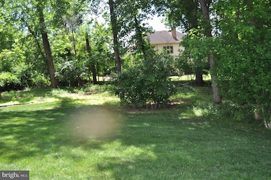 8904 Falls Farm Dr, Potomac, MD 20854 - photo 4