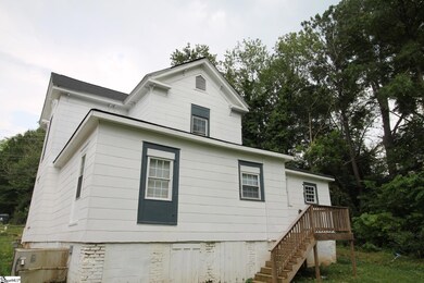 510 Sullivan St, Laurens, SC 29360 - photo 3