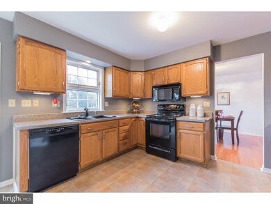 355 W Pothouse Rd, Phoenixville, PA 19460 - photo 4