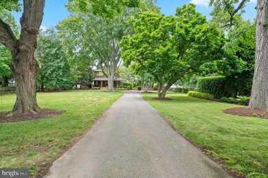 150 E Dutton Mill Rd, Brookhaven, PA 19015 - photo 2