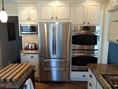 17 Dutchess Ct, Saratoga Springs, NY 12866 - photo 6