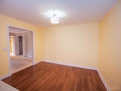 1739 Grandle Ct, Cincinnati, OH 45230 - photo 7