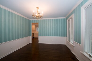 159 E Thompson Dr, Wheaton, IL 60189 - photo 4