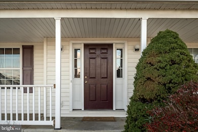 499 Dickenson Dr, Inwood, WV 25428 - photo 3