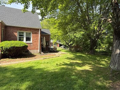 580 W Wolcott Ave, Windsor, CT 06095 - photo 4