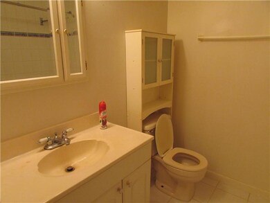 Master Bath/Spa.