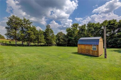 5101 Tarkington Dr, Greensboro, NC 27407 - photo 3