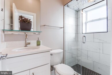 30 Hanover Place NW unit 2, Washington, DC 20001 - photo 3