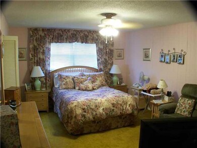 10129 Stoneway Dr, El Paso, TX 79925 - photo 5