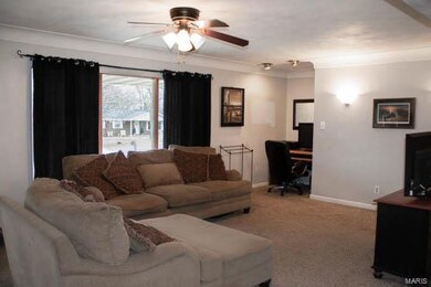 306 Louise Dr, Collinsville, IL 62234 - photo 3