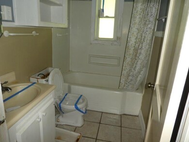 739 Gordon St, Blackshear, GA 31516 - photo 2